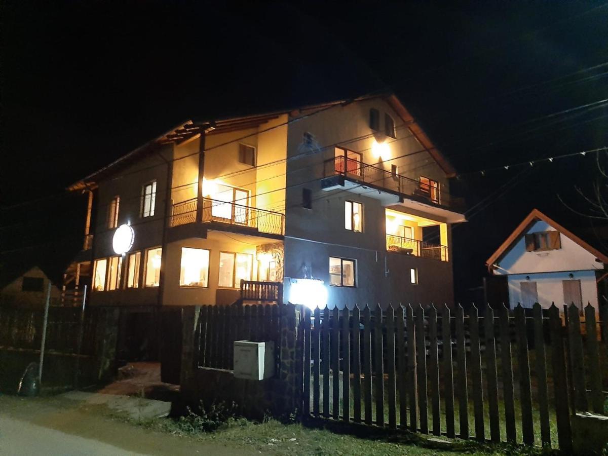 Pensiunea Montan Din Bran,Sat Simon Spa Indoor Бран Экстерьер фото