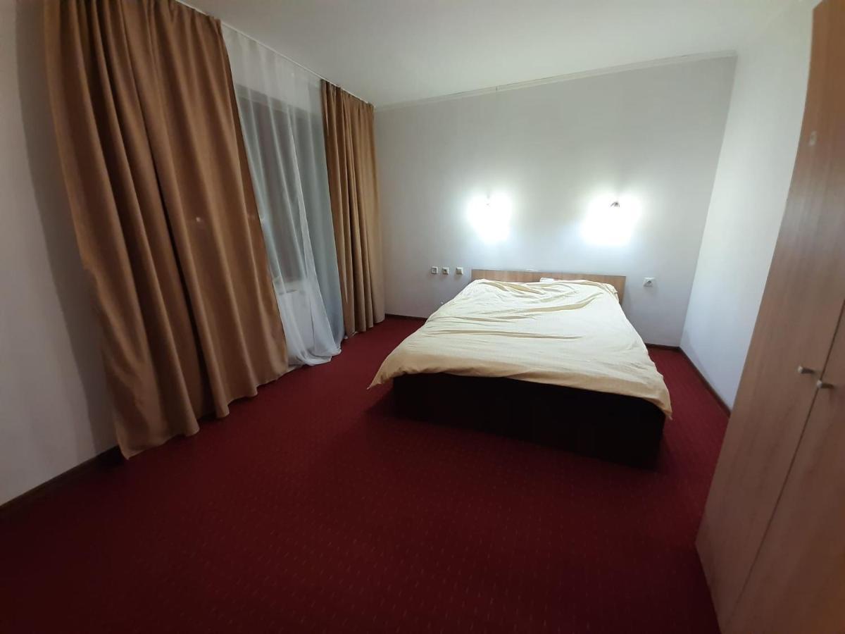 Pensiunea Montan Din Bran,Sat Simon Spa Indoor Бран Экстерьер фото