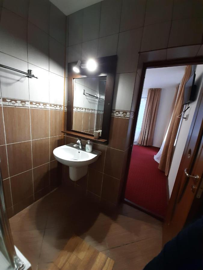 Pensiunea Montan Din Bran,Sat Simon Spa Indoor Бран Экстерьер фото