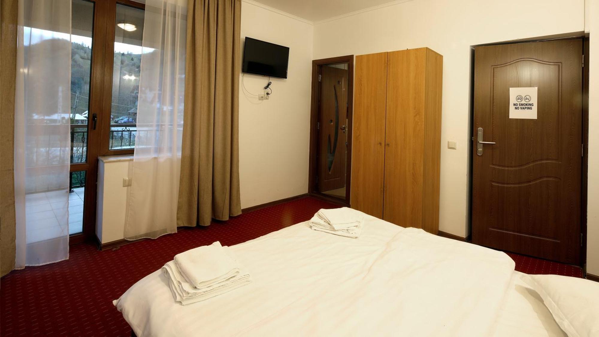 Pensiunea Montan Din Bran,Sat Simon Spa Indoor Бран Экстерьер фото