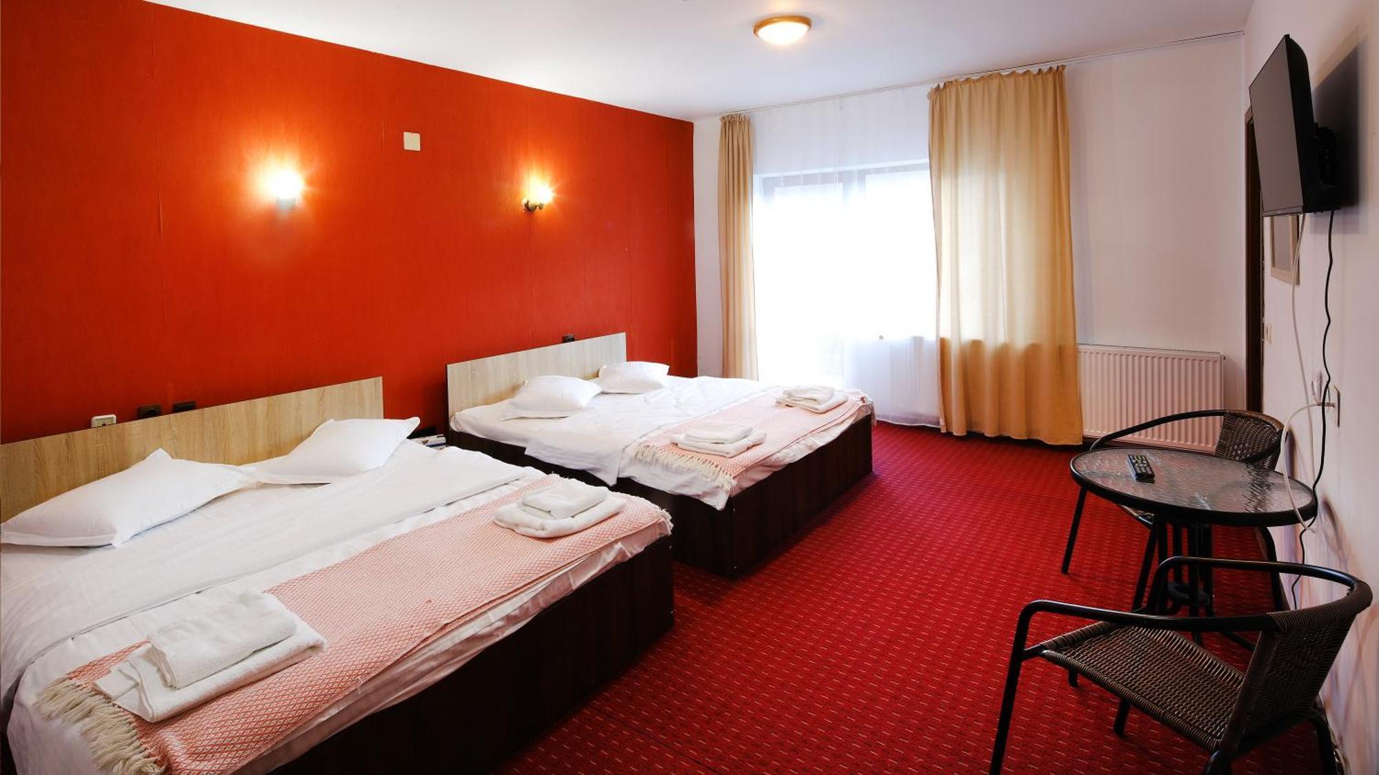 Pensiunea Montan Din Bran,Sat Simon Spa Indoor Бран Экстерьер фото