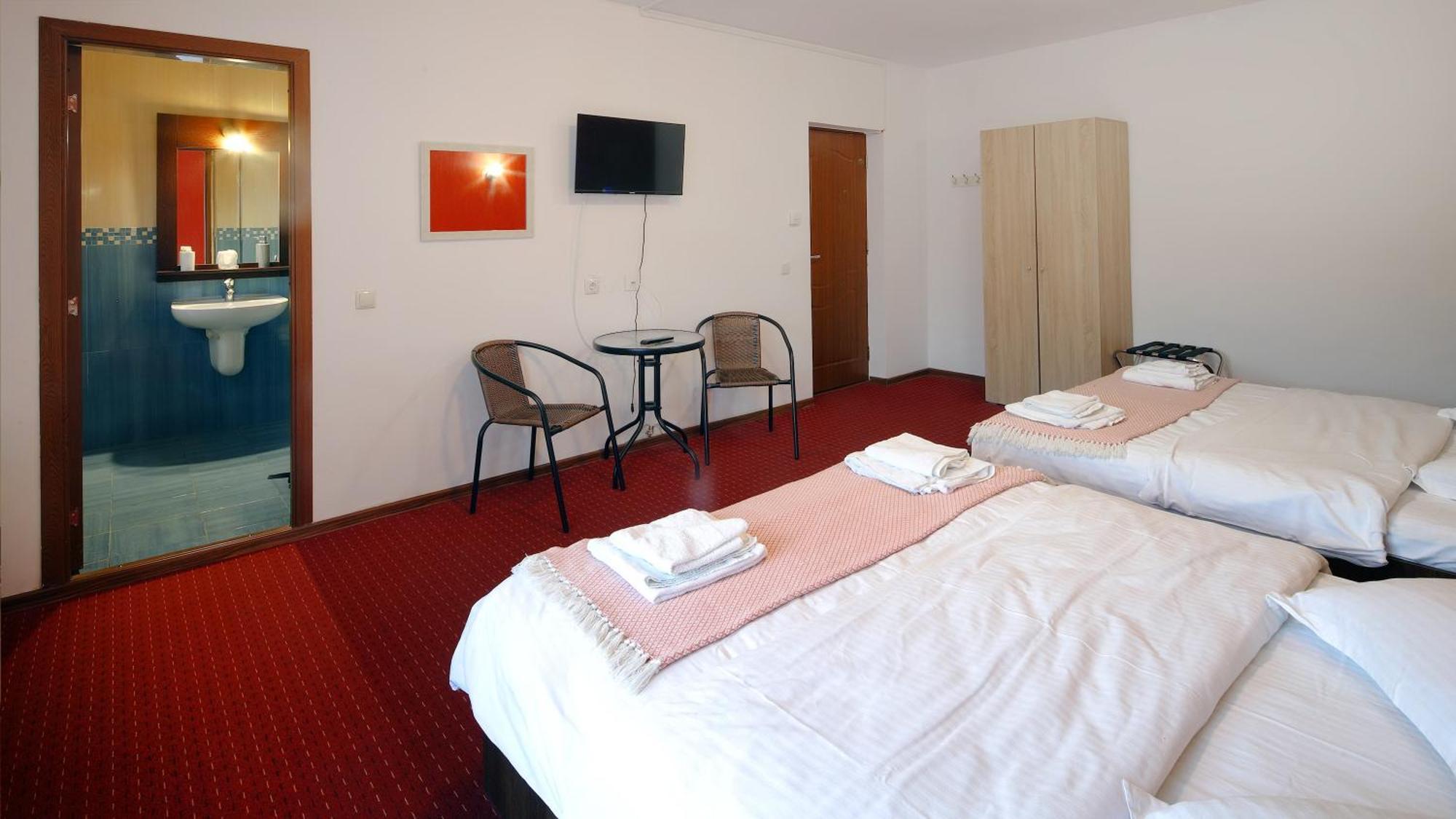 Pensiunea Montan Din Bran,Sat Simon Spa Indoor Бран Экстерьер фото