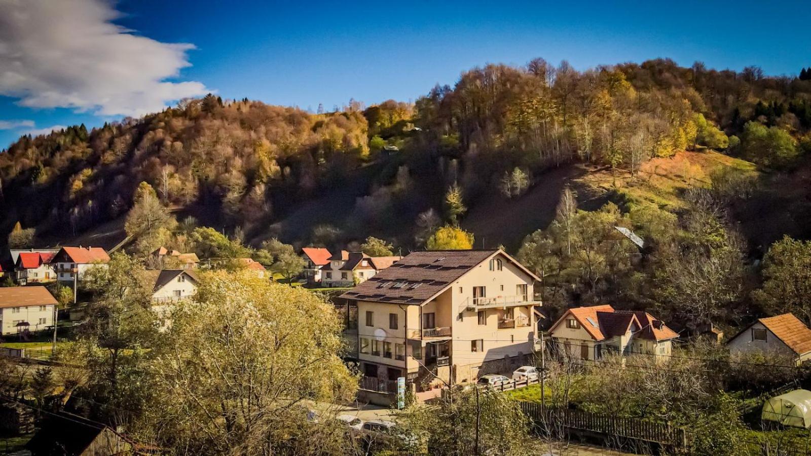Pensiunea Montan Din Bran,Sat Simon Spa Indoor Бран Экстерьер фото