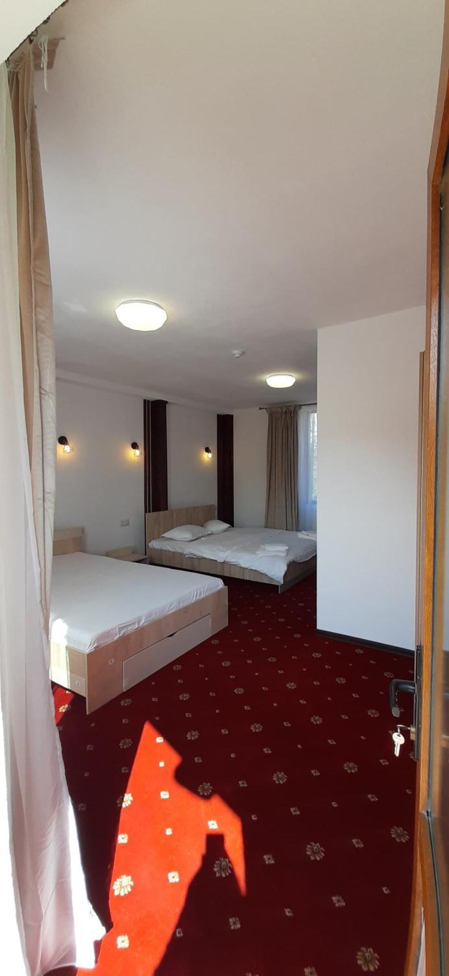 Pensiunea Montan Din Bran,Sat Simon Spa Indoor Бран Экстерьер фото