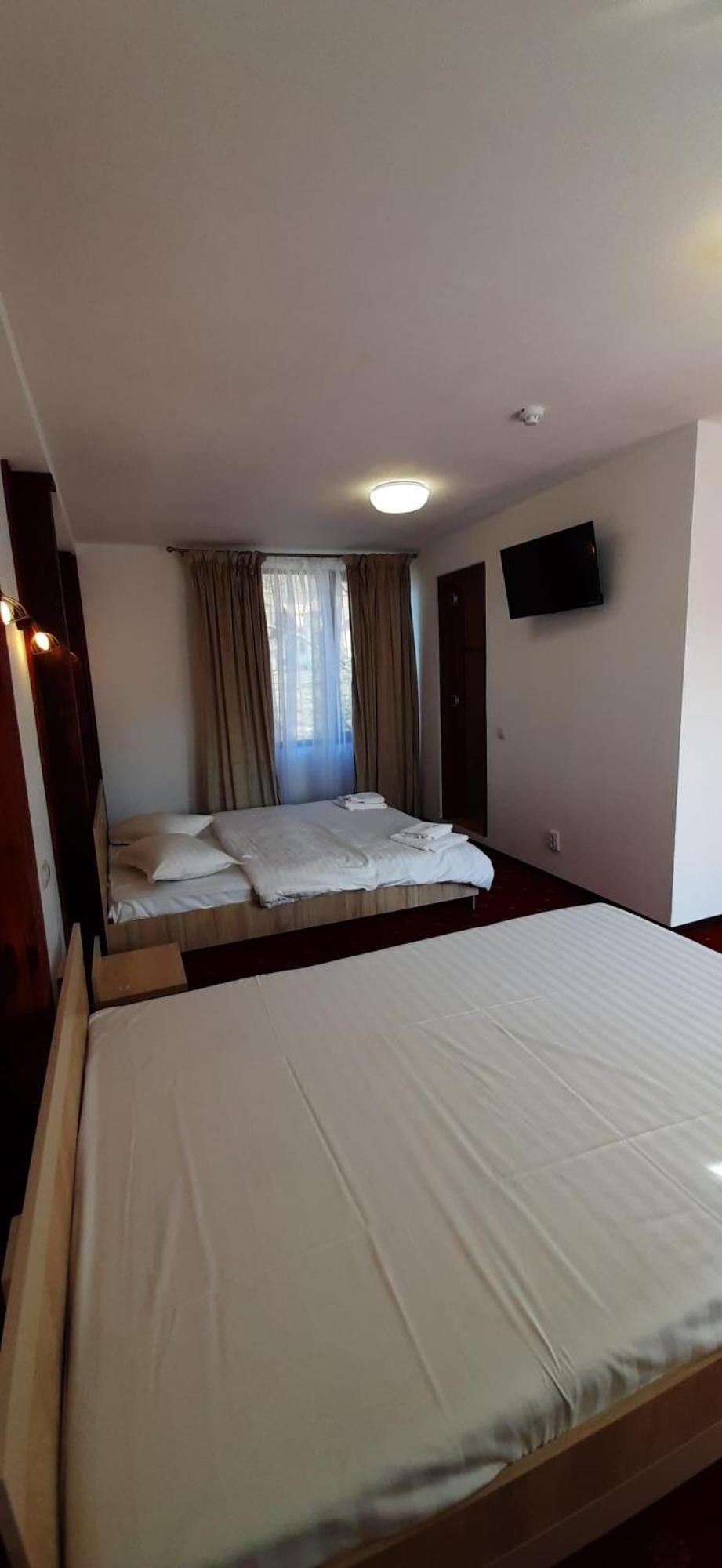 Pensiunea Montan Din Bran,Sat Simon Spa Indoor Бран Экстерьер фото