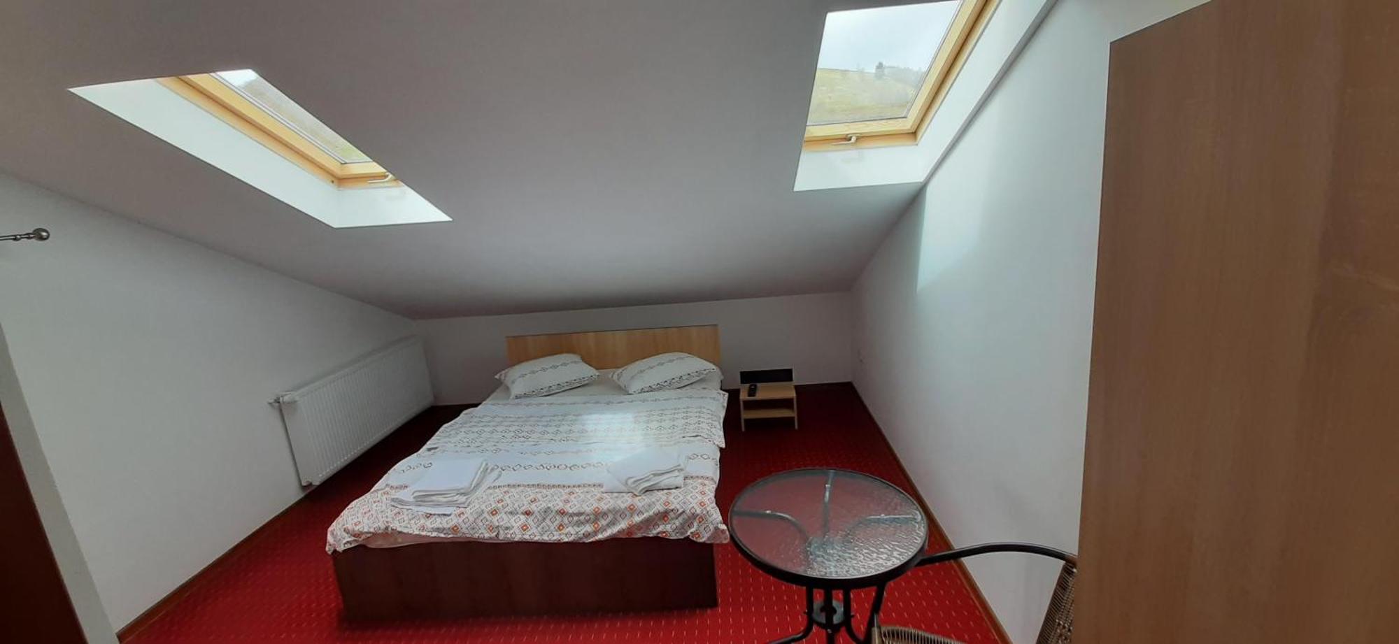 Pensiunea Montan Din Bran,Sat Simon Spa Indoor Бран Номер фото